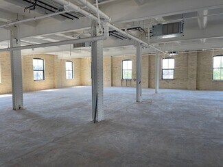 Plus de détails pour 30 Powerhouse St, Toronto, ON - Bureau à louer