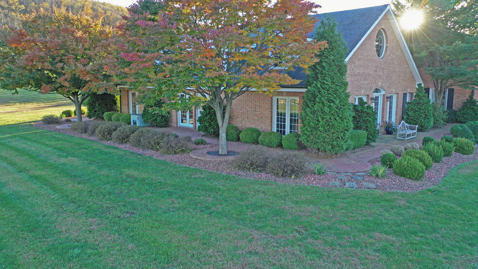 15201 Weimer Road, Mount Savage, MD à vendre - Photo de l’immeuble – Image 3 sur 95