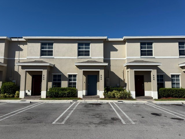 556 NE 5th St, Florida City, FL à vendre - Photo de l’immeuble – Image 2 sur 6