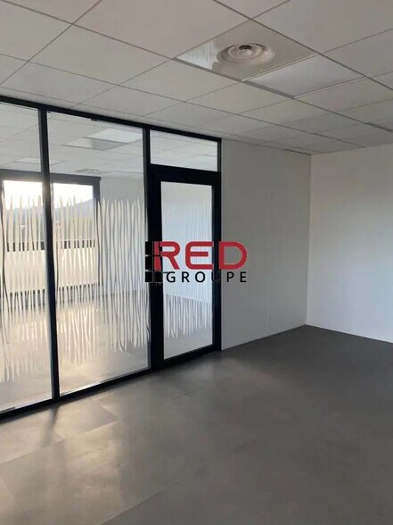 Bureau dans Aubagne à louer - Photo intérieure – Image 3 sur 5