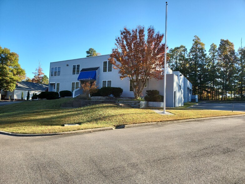 3121 E Boundary Ct, Midlothian, VA à vendre - Photo de l’immeuble – Image 3 sur 25