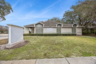 1888 14th St S, Fernandina Beach, FL à vendre Photo intérieure– Image 2 sur 29