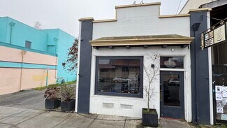 Plus de détails pour 35 E Commercial St, Willits, CA - Spécialisé à vendre
