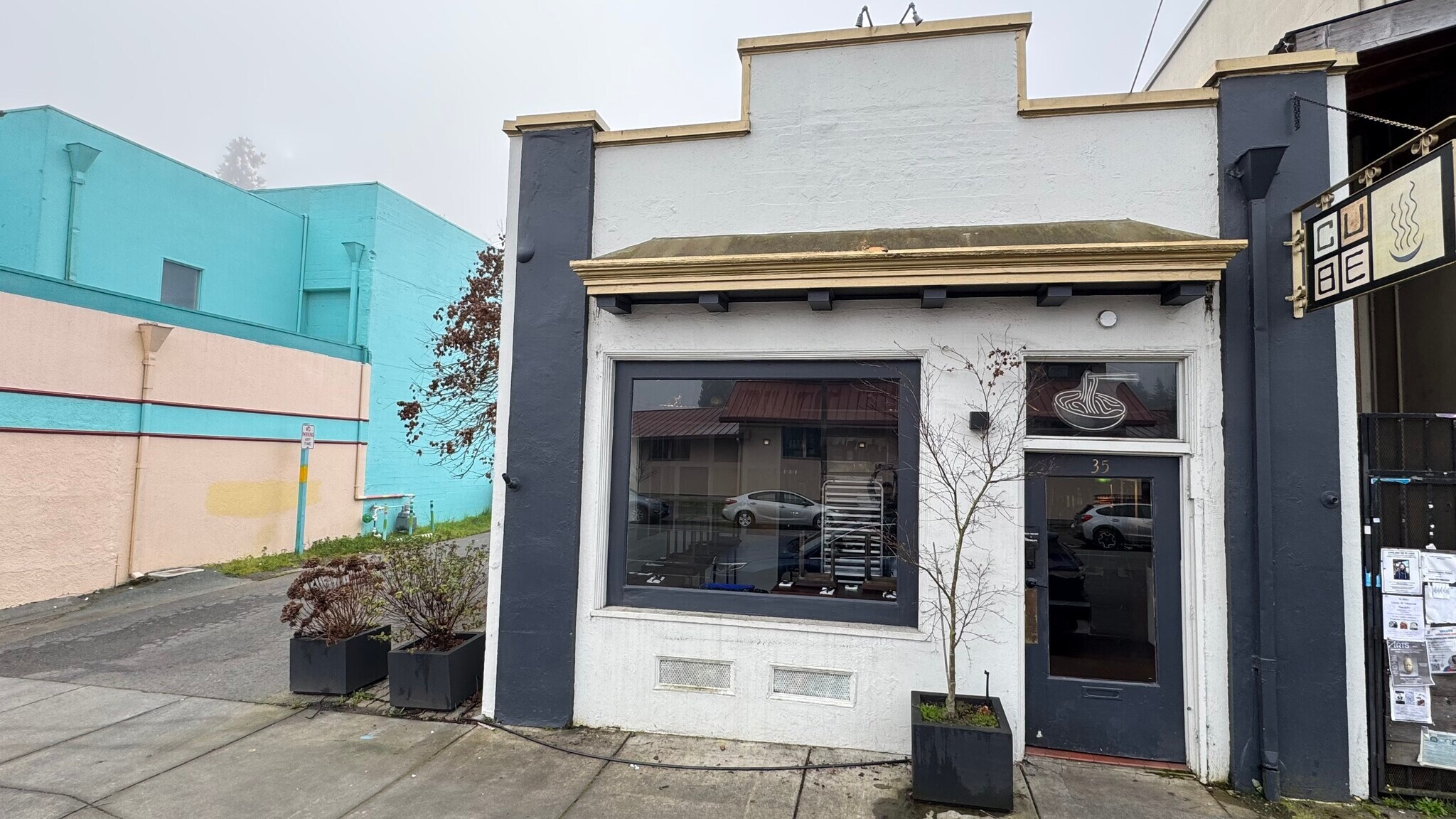 35 E Commercial St, Willits, CA à vendre Photo principale– Image 1 sur 18