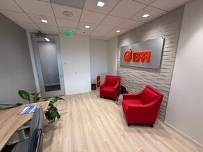 3200 Bristol St, Costa Mesa, CA à louer Photo intérieure– Image 2 sur 17