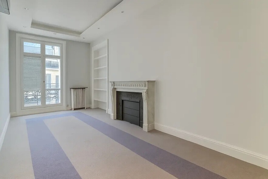 Bureau dans Paris à louer - Photo de l’immeuble – Image 1 sur 10