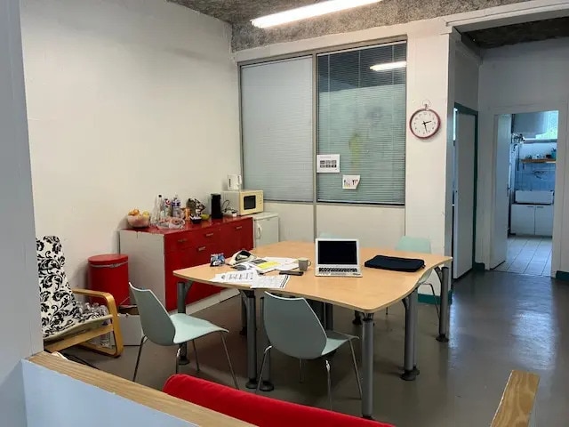 Local commercial dans Lyon à louer - Photo de l’immeuble – Image 3 sur 19