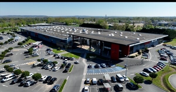 Local commercial dans Saumur à louer Aérien– Image 1 sur 5