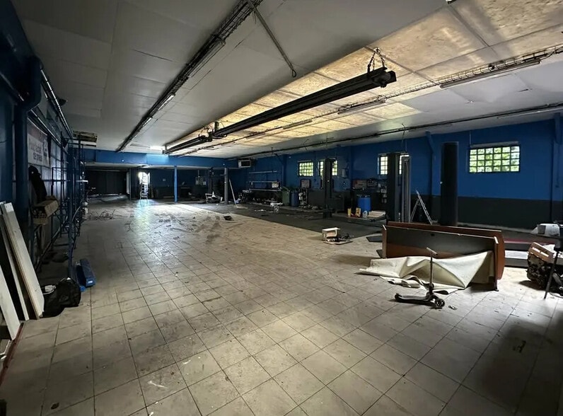Local commercial dans Maisons-Alfort à louer - Photo de l’immeuble – Image 1 sur 4
