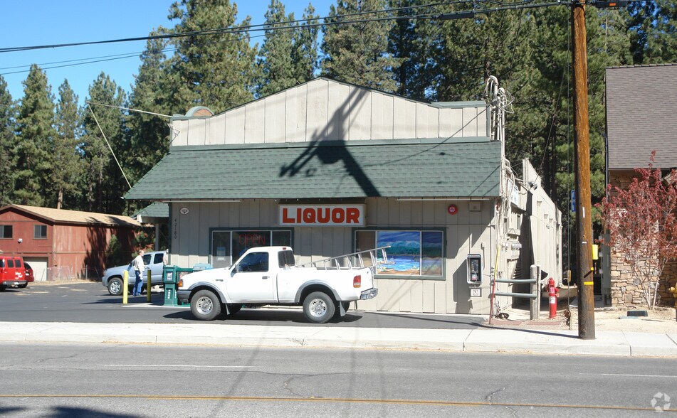 42180 Moonridge Way, Big Bear Lake, CA à vendre - Photo de l’immeuble – Image 2 sur 2