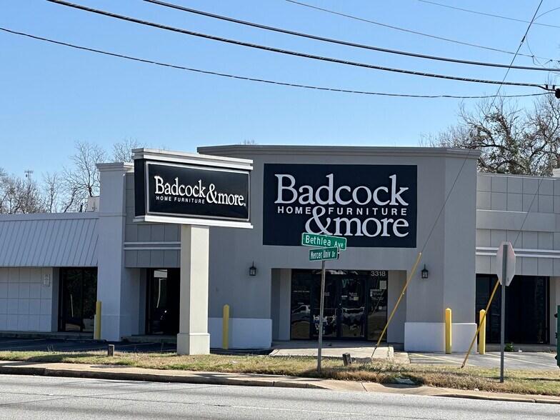 3318 Mercer University Dr, Macon-Bibb, GA à vendre - Photo de l’immeuble – Image 1 sur 3