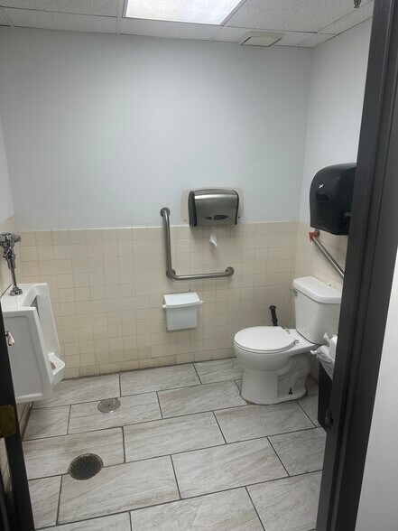 7071-7093 Shady Oak Rd, Eden Prairie, MN à louer - Photo de l’immeuble – Image 3 sur 9