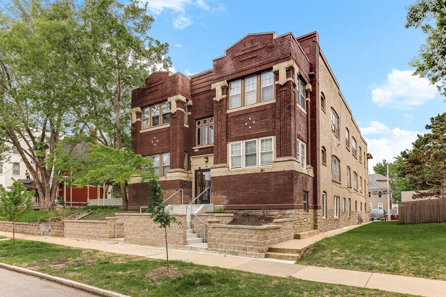 604 Holly Ave, Saint Paul, MN à vendre - Photo de l’immeuble – Image 3 sur 41