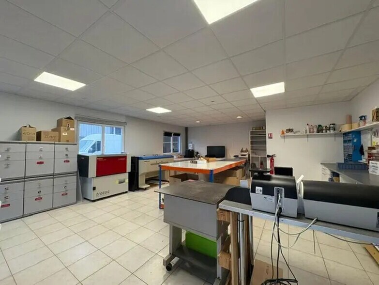 Bureau dans Fay-de-Bretagne à louer - Photo intérieure – Image 2 sur 7