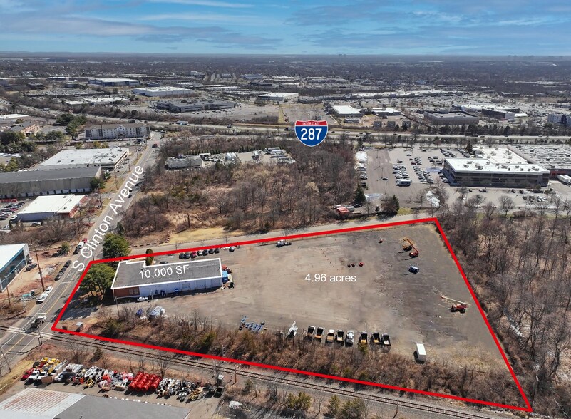 4400 S Clinton Ave, South Plainfield, NJ à louer - Photo principale – Image 1 sur 1