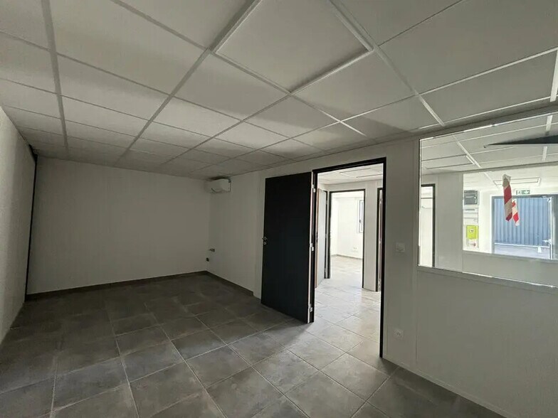 Local d’activités dans Jonage à louer - Photo intérieure – Image 3 sur 19