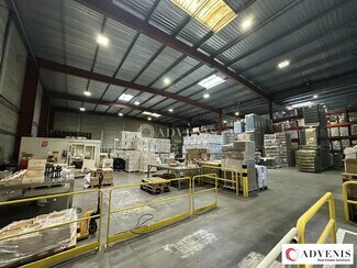 Plus de détails pour Local d’activités à vendre