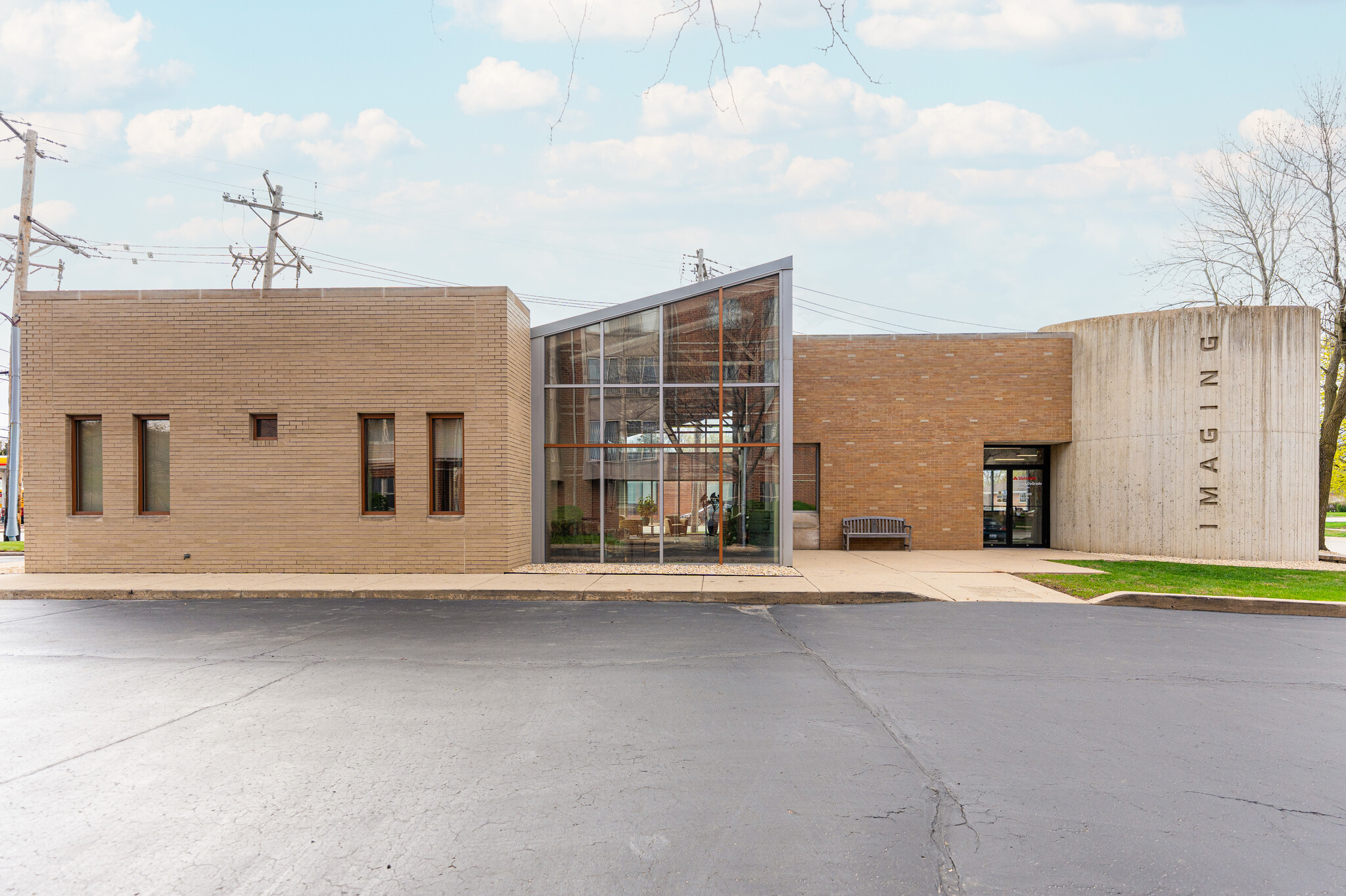 11 N Roselle Rd, Roselle, IL à louer Photo de l’immeuble– Image 1 sur 31