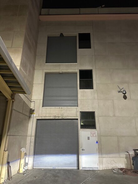 9020 Long Beach Blvd, South Gate, CA à louer - Photo de l’immeuble – Image 3 sur 7