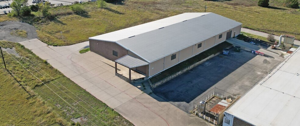 2011 S Town East Blvd, Mesquite, TX à louer - Photo de l’immeuble – Image 1 sur 3