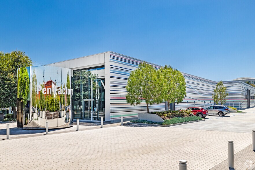 2701 Olympic Blvd, Santa Monica, CA à louer - Photo principale – Image 1 sur 15