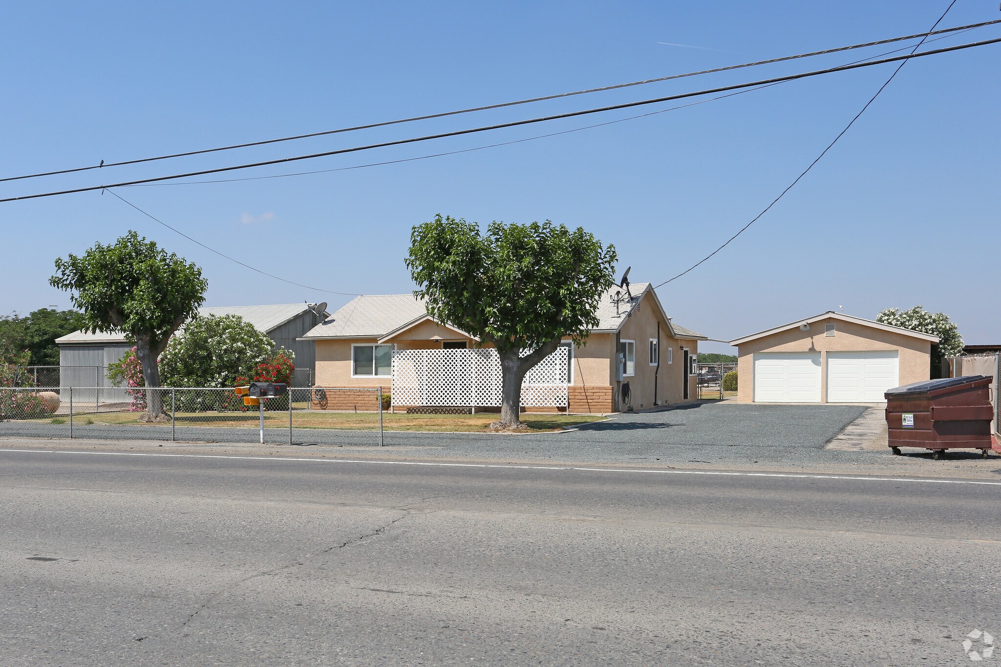 12720 10th Ave, Hanford, CA à vendre Photo principale– Image 1 sur 8