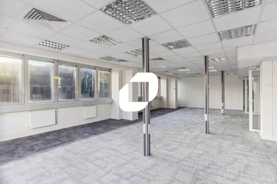 Bureau dans Fontenay-sous-Bois à louer - Photo intérieure – Image 2 sur 12