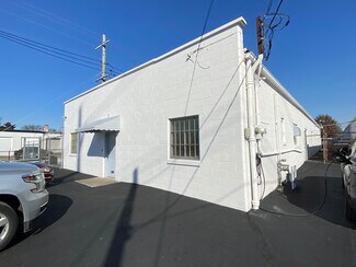 Plus de détails pour 1311 Bernheim Ln, Louisville, KY - Industriel/Logistique à vendre