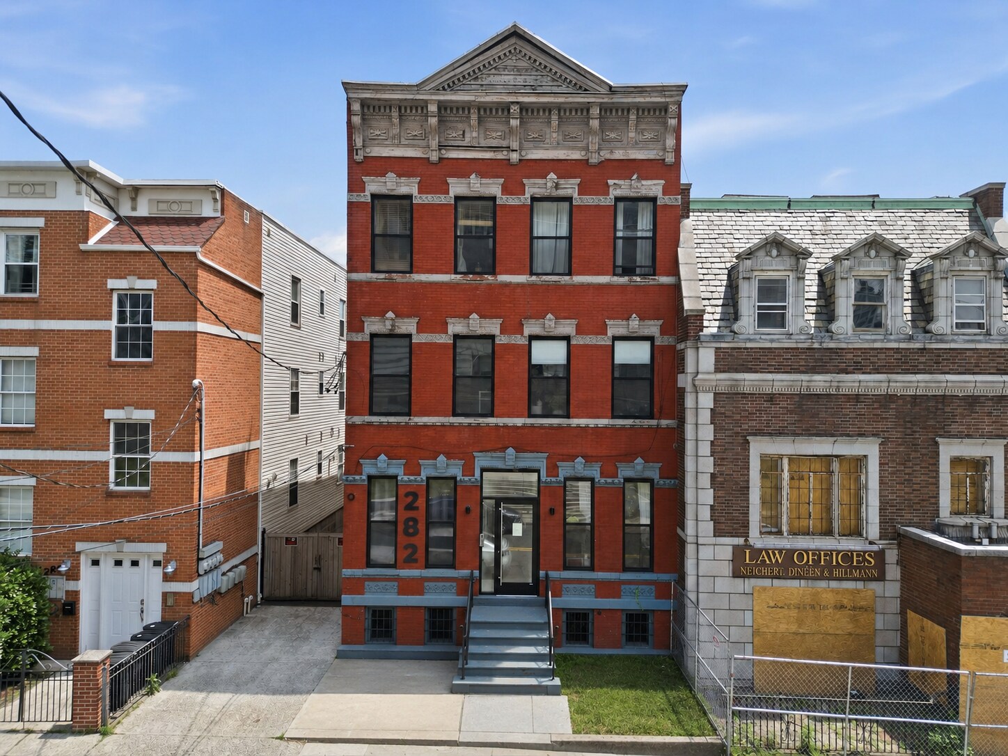 282 Baldwin Ave, Jersey City, NJ à vendre Photo de l’immeuble– Image 1 sur 28
