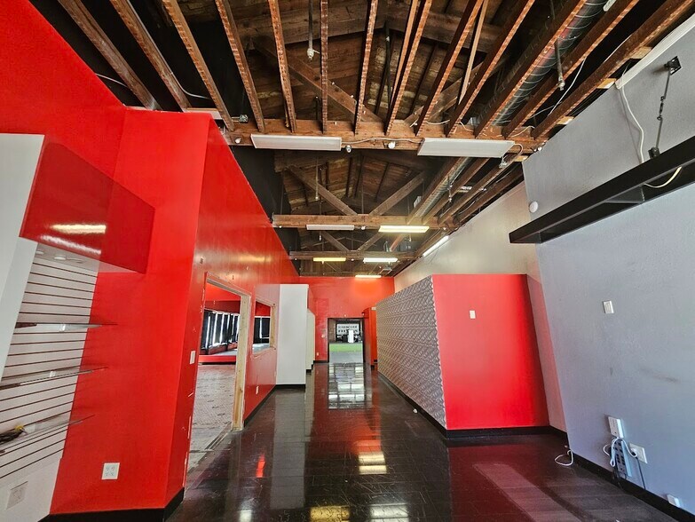 400 W Pico Blvd, Los Angeles, CA à louer - Photo de l’immeuble – Image 3 sur 16