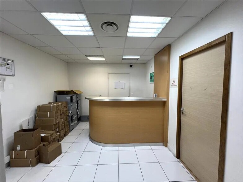 Bureau dans Paris à louer - Photo de l’immeuble – Image 3 sur 8