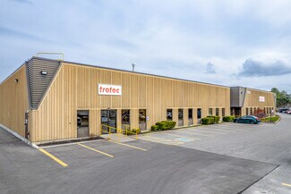 Plus de détails pour 1705 Argentia Rd, Mississauga, ON - Industriel/Logistique à louer