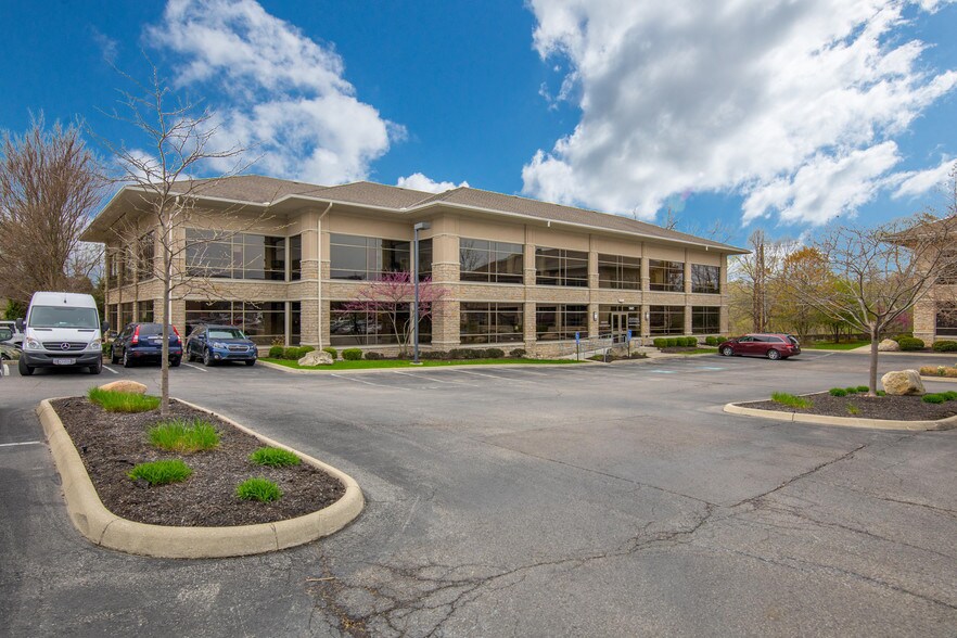 5005 Horizons Dr, Columbus, OH à vendre - Photo de l’immeuble – Image 1 sur 3