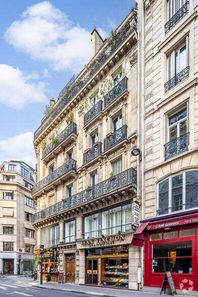 Rue Saint-Augustin, Paris à louer - Photo de l’immeuble – Image 2 sur 7