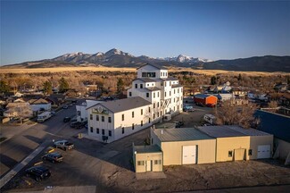 Plus de détails pour 924 E Park St, Livingston, MT - Logement à vendre