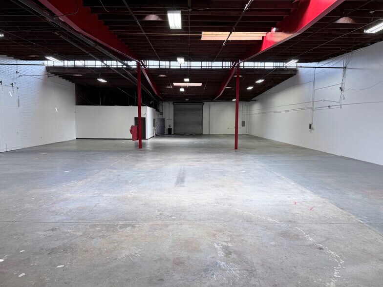 16221 S Maple Ave, Gardena, CA à louer - Photo intérieure – Image 1 sur 7