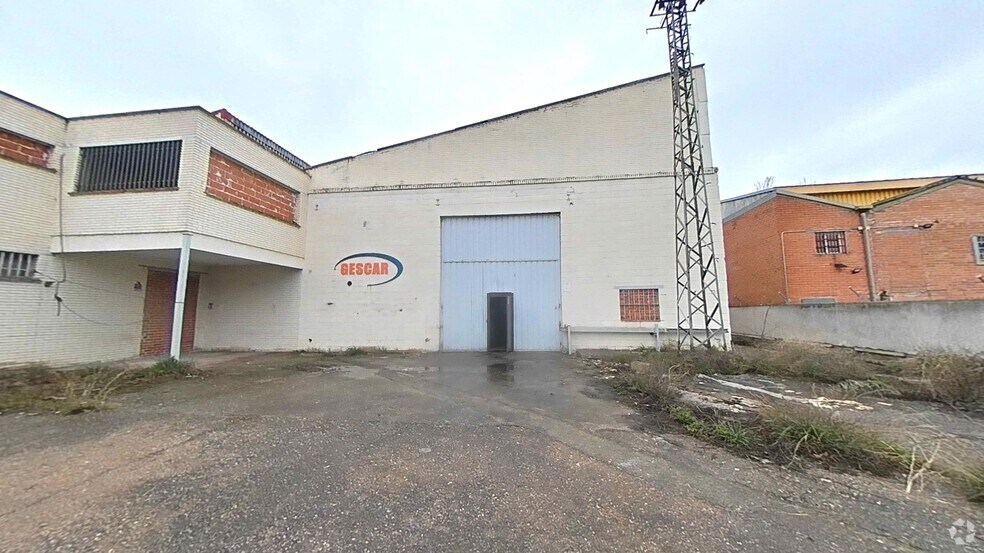 Industriel/Logistique dans Alcalá de Henares, Madrid à vendre - Photo de l’immeuble – Image 1 sur 9