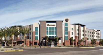 860 N Riverside St, Mesa, AZ à louer Photo de l’immeuble– Image 2 sur 4