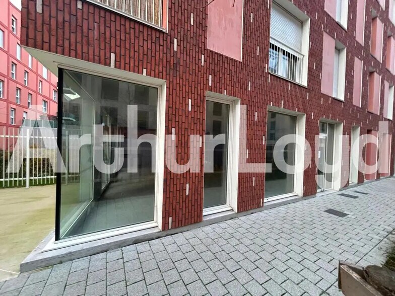 Local commercial dans Saint-André-lez-Lille à louer - Photo de l’immeuble – Image 2 sur 5