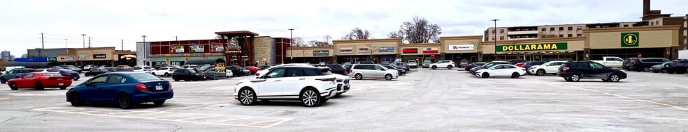 805-863 Browns Line, Toronto, ON à louer - Photo de l’immeuble – Image 2 sur 13