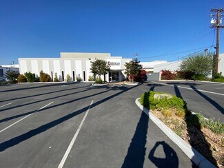 Plus de détails pour 10637 Midway Ave, Cerritos, CA - Industriel/Logistique à louer
