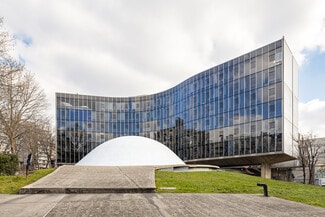 Plus de détails pour 2 Place Du Colonel Fabien, Paris - Bureau à louer