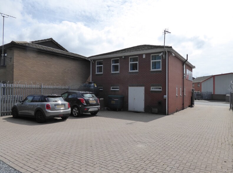 Littleton Dr, Cannock à louer - Photo de l’immeuble – Image 2 sur 2