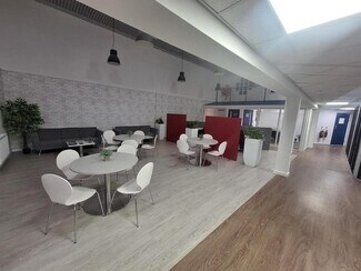 Plus de détails pour 33 Bellingham Dr, Newcastle Upon Tyne - Différents types d’espaces à louer