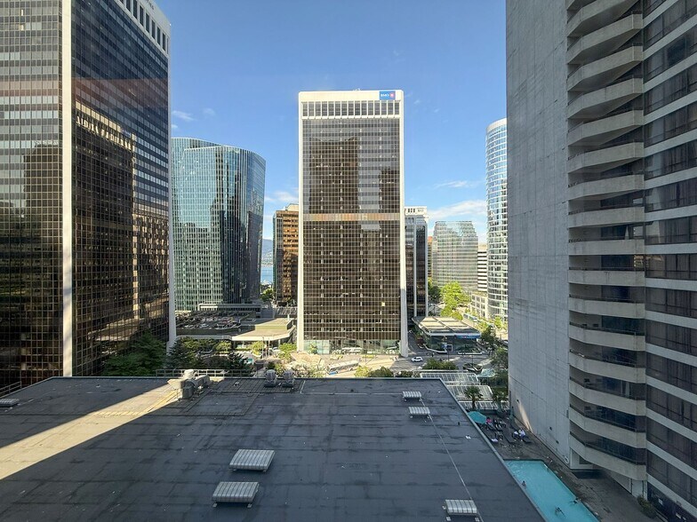 1055 W Georgia St, Vancouver, BC à louer - Photo de l’immeuble – Image 2 sur 5