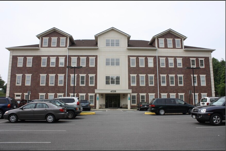 4310-4320 Prince William Pky, Woodbridge, VA à louer - Photo de l’immeuble – Image 2 sur 2