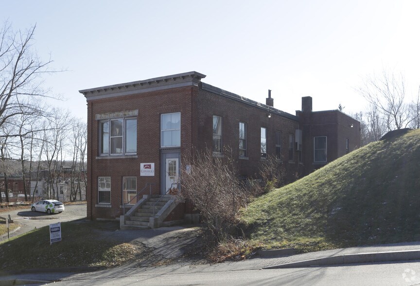 16 Winthrop St, Augusta, ME à louer - Photo de l’immeuble – Image 2 sur 5