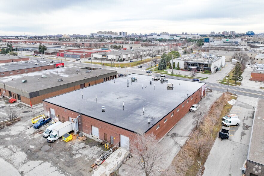 420 Denison St, Markham, ON à louer - Photo de l’immeuble – Image 2 sur 3
