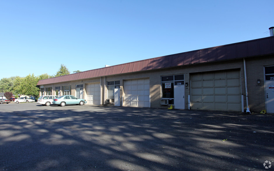 2281-2293 Lewis Ave, Rockville, MD à louer - Photo de l’immeuble – Image 1 sur 2