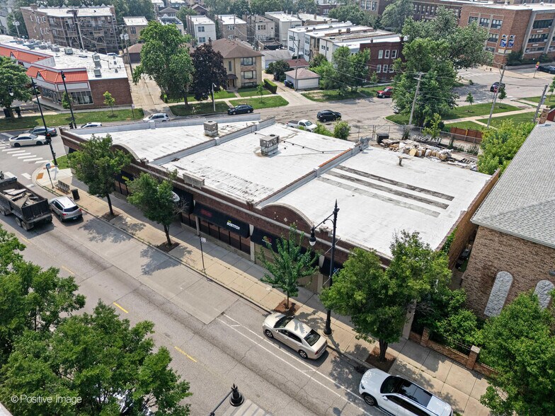 4508 N Milwaukee Ave, Chicago, IL à vendre - Photo de l’immeuble – Image 3 sur 18